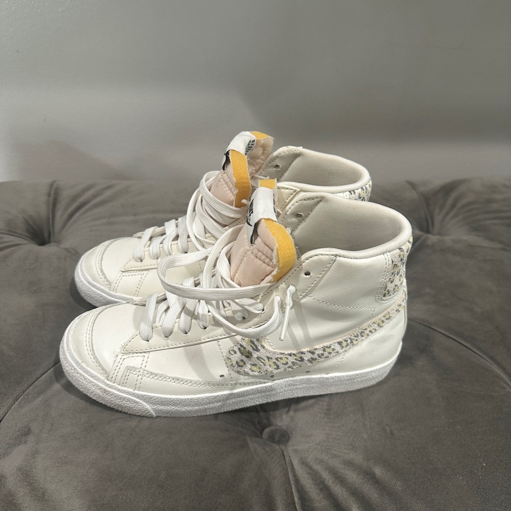 Nike blazer mid